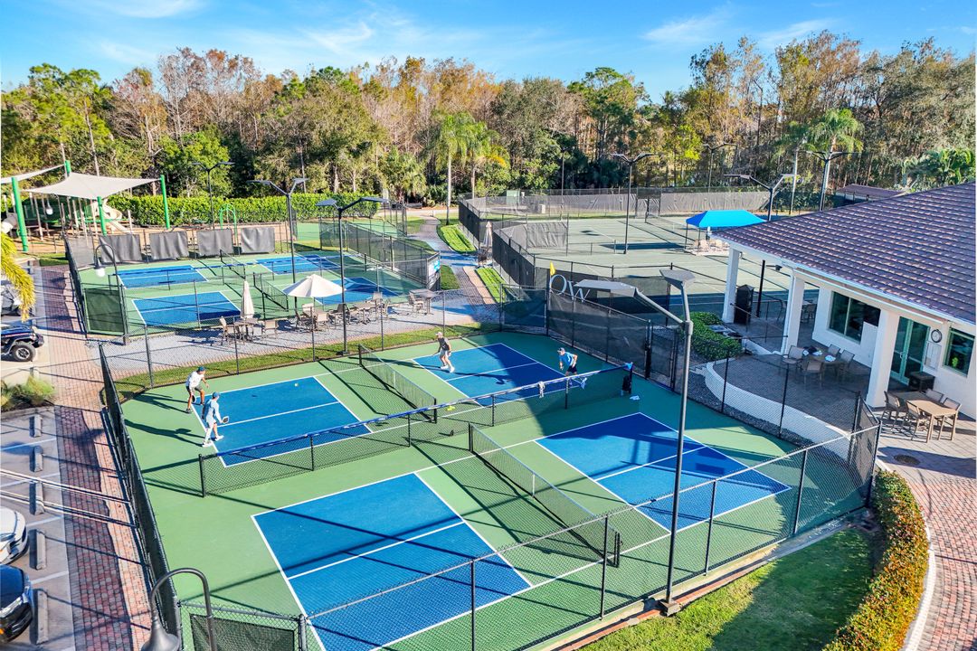 28864 Blaisdell Dr, Naples, FL 34119