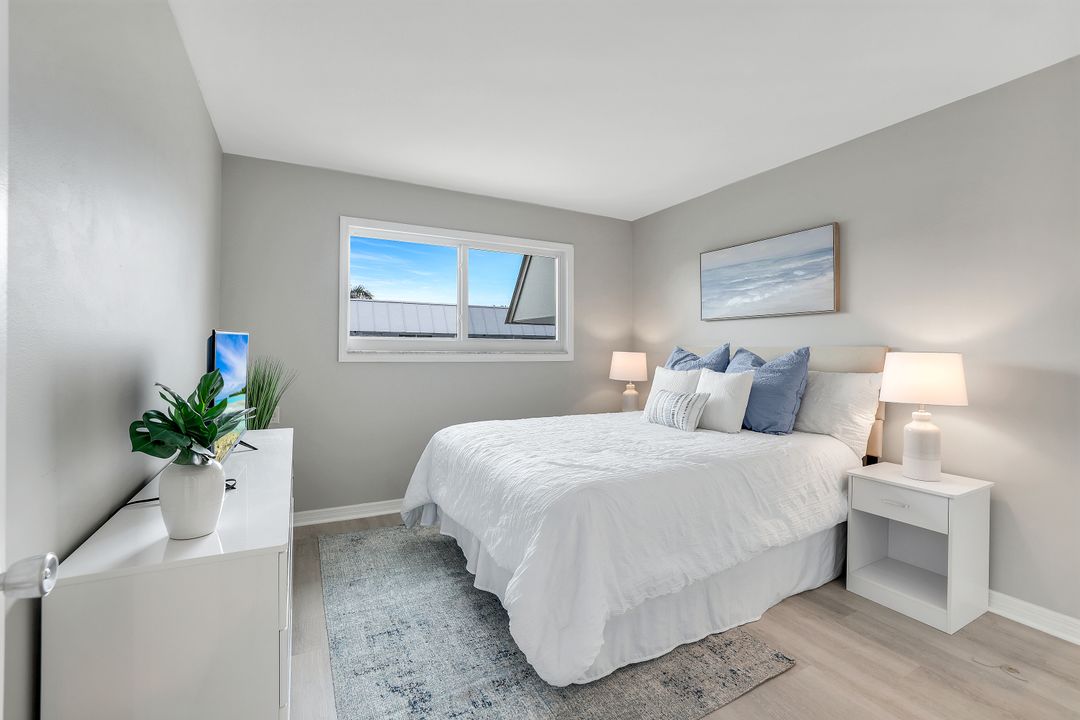 766 Central Ave #313, Naples, FL 34102