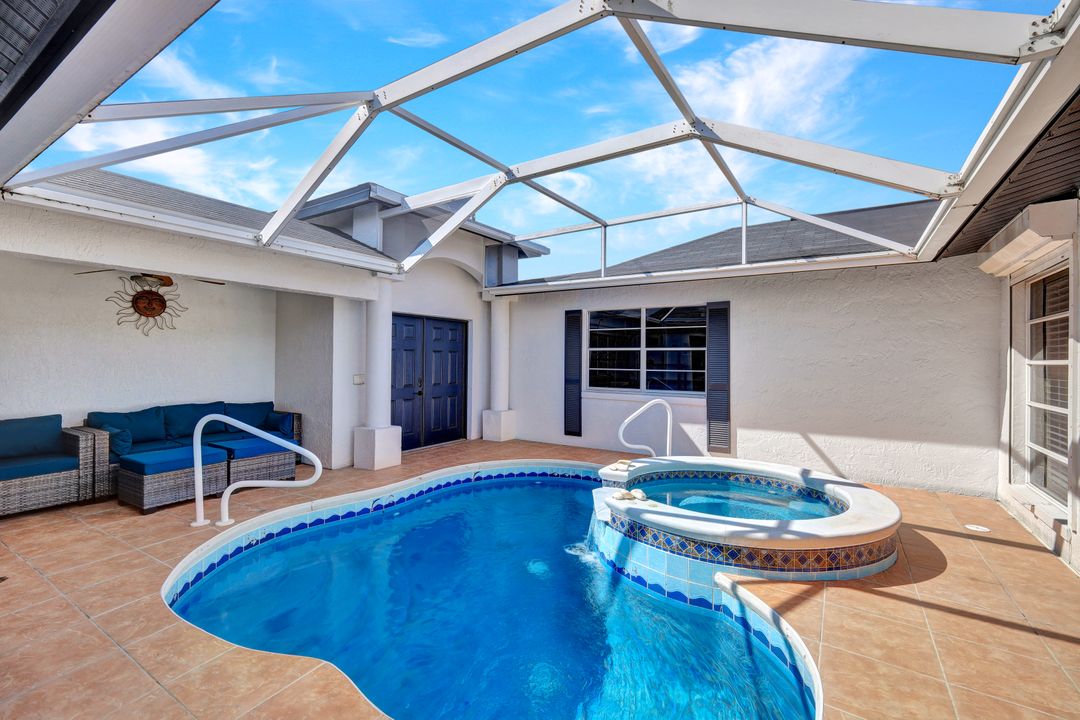 2033 SE 27th Terrace, Cape Coral, FL 33904