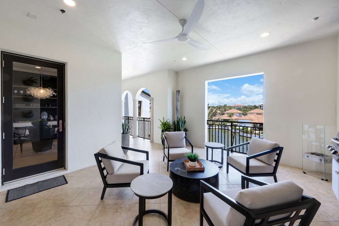 16653 Toscana Cir #704, Naples, FL 34110