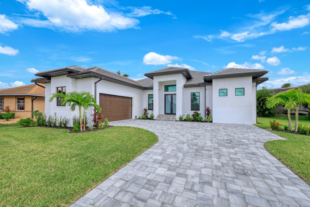 18288 Royal Hammock Blvd, Naples, FL 34114