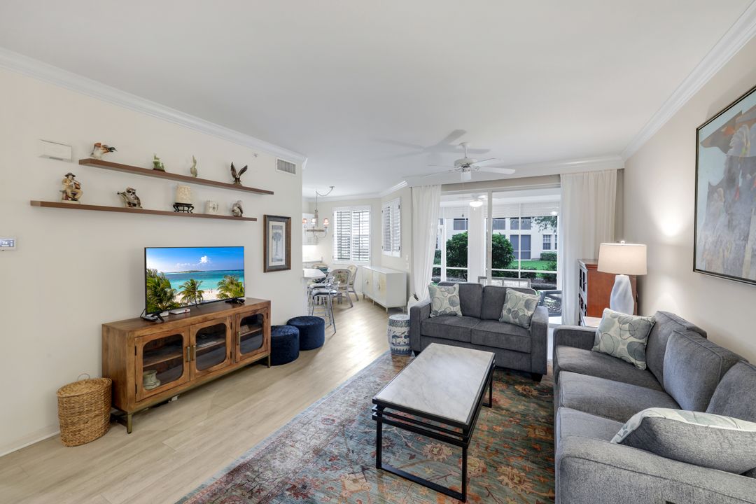 400 L'Ambiance Cir #104, Naples, FL 34108