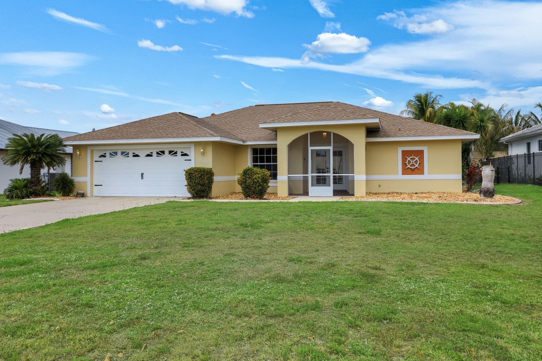 2513 Everest Pkwy, Cape Coral, FL 33904