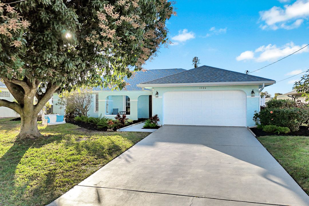 1326 SE 21st Ave, Cape Coral, FL 33990