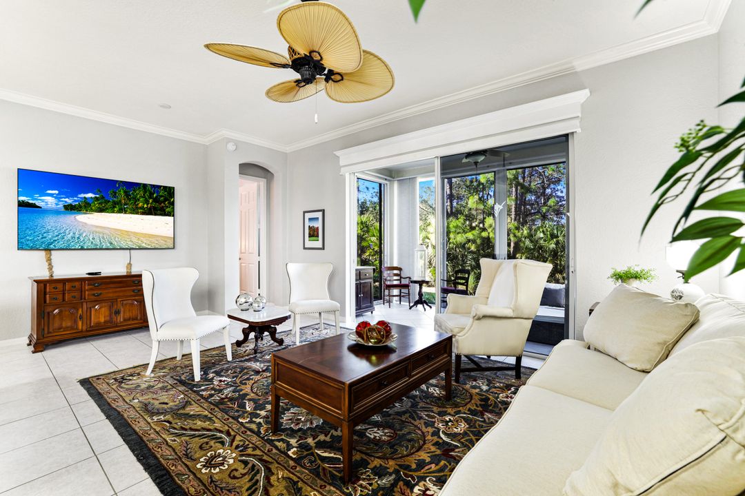 895 Eastham Way, Naples, FL 34104