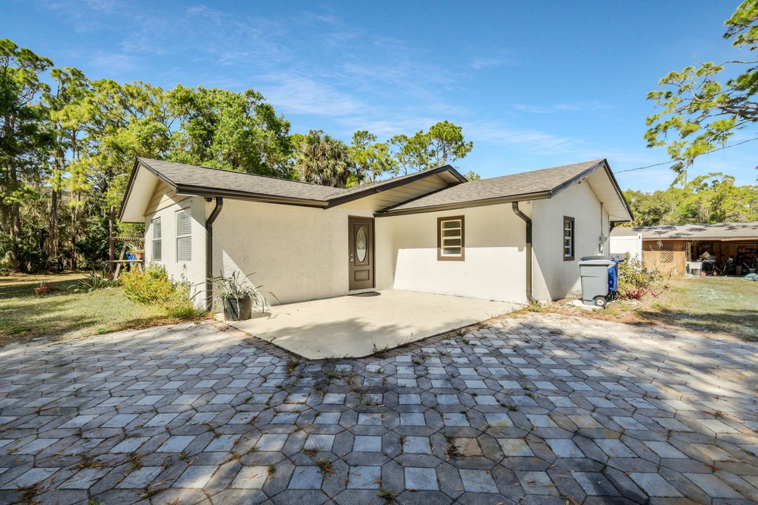 18371 Durrance Rd, North Fort Myers, FL 33917