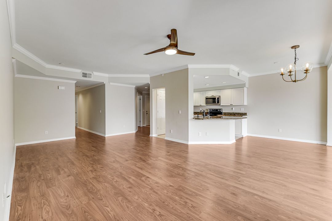 7756 Gardner Dr, Naples, FL 34109