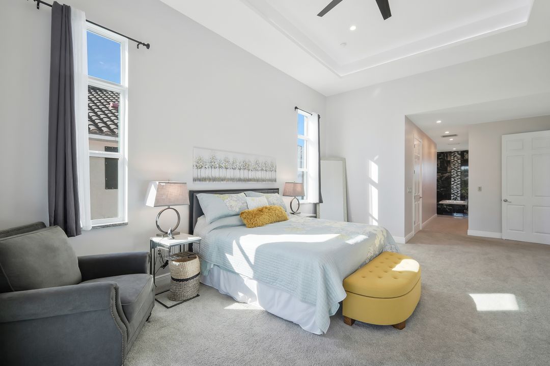 4909 Seville Ct, Cape Coral, FL 33904