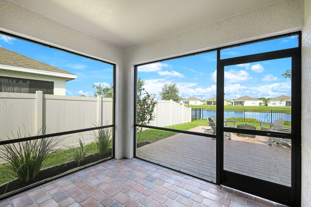 8837 Cascade Price Cir, North Fort Myers, FL 33917