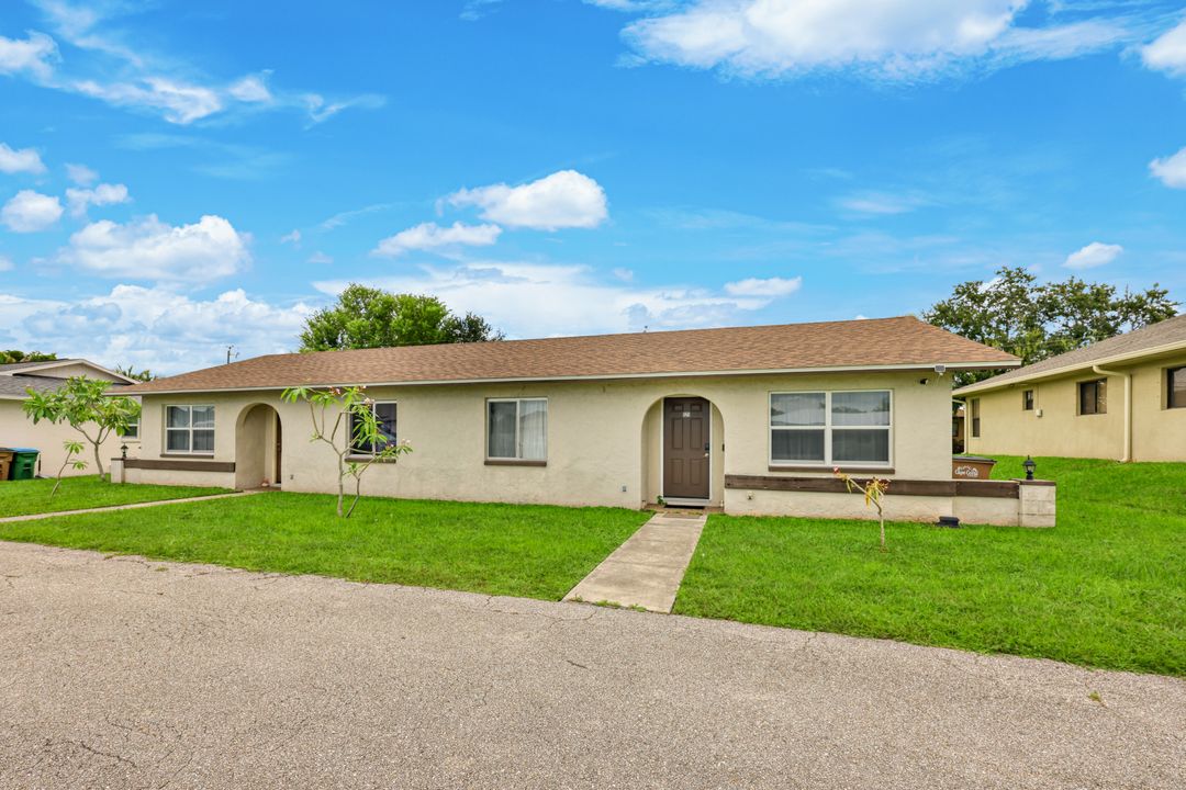 525 SE Van Loon Terrace, Cape Coral, FL 33990