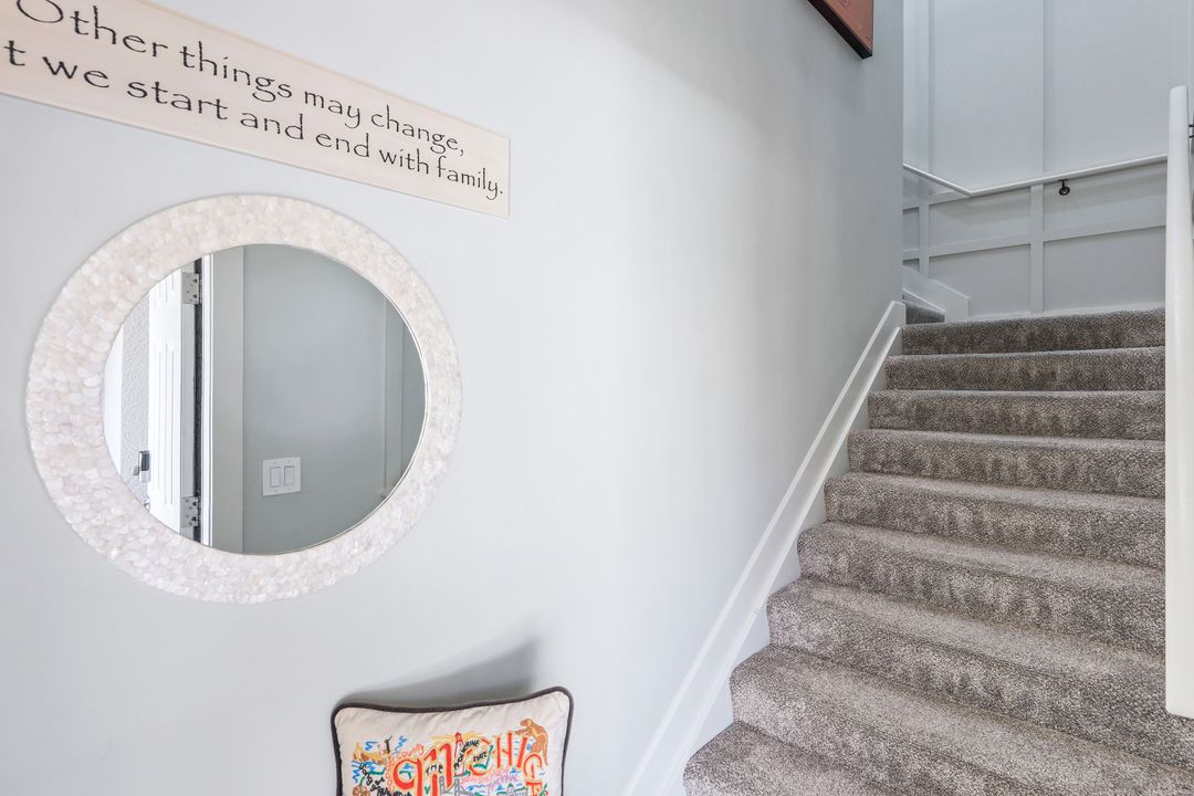 8839 Nautical Landing Cir #201, Naples, FL 34120