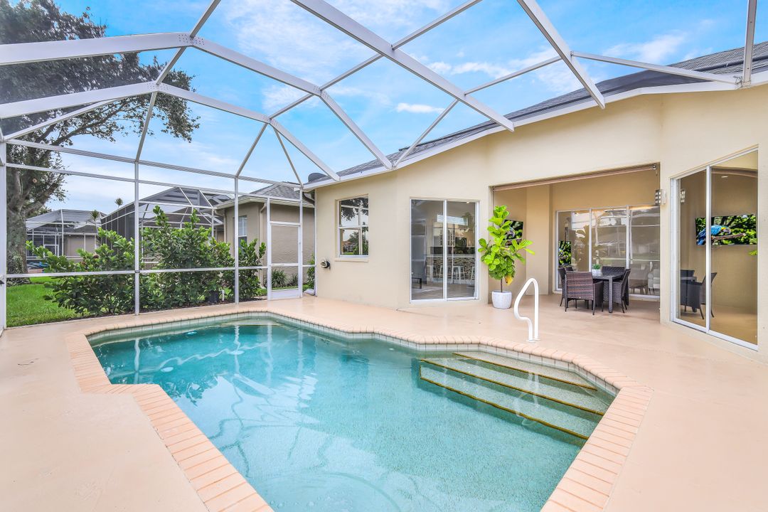 8710 Ibis Cove Cir, Naples, FL 34119