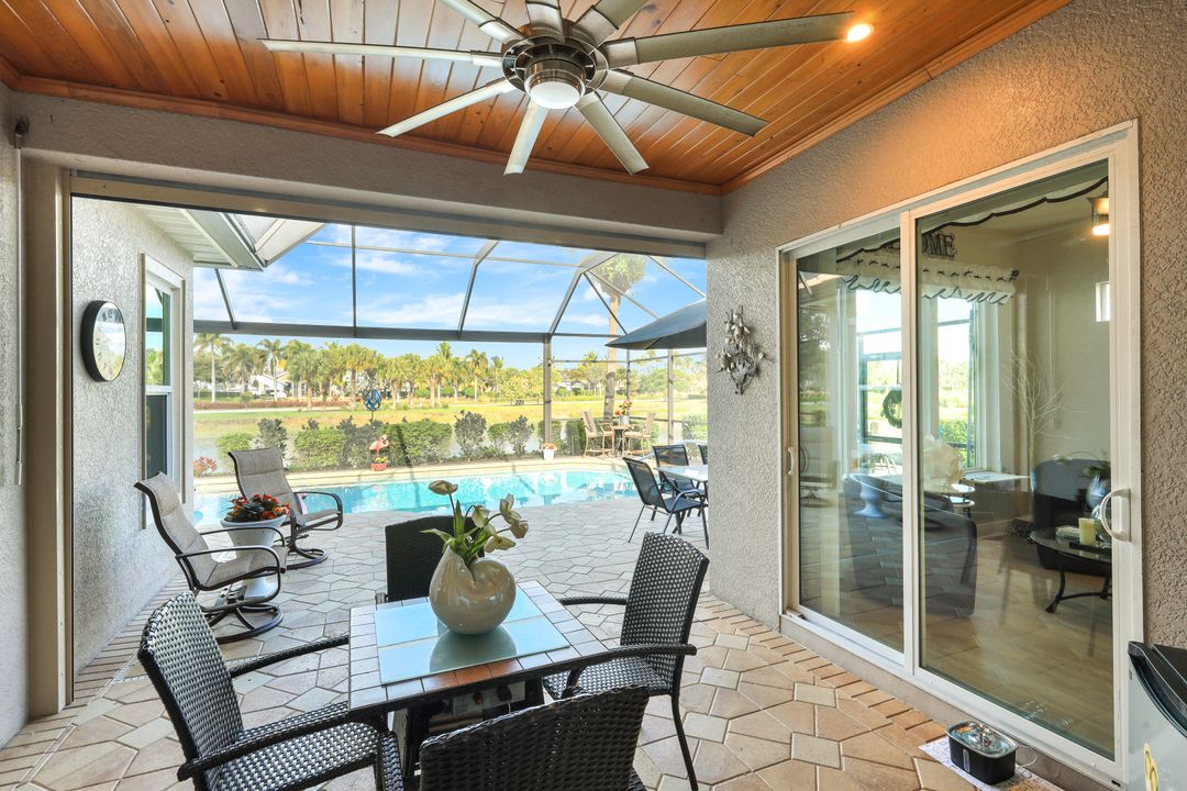 9127 Crystal Ct, Naples, FL 34120