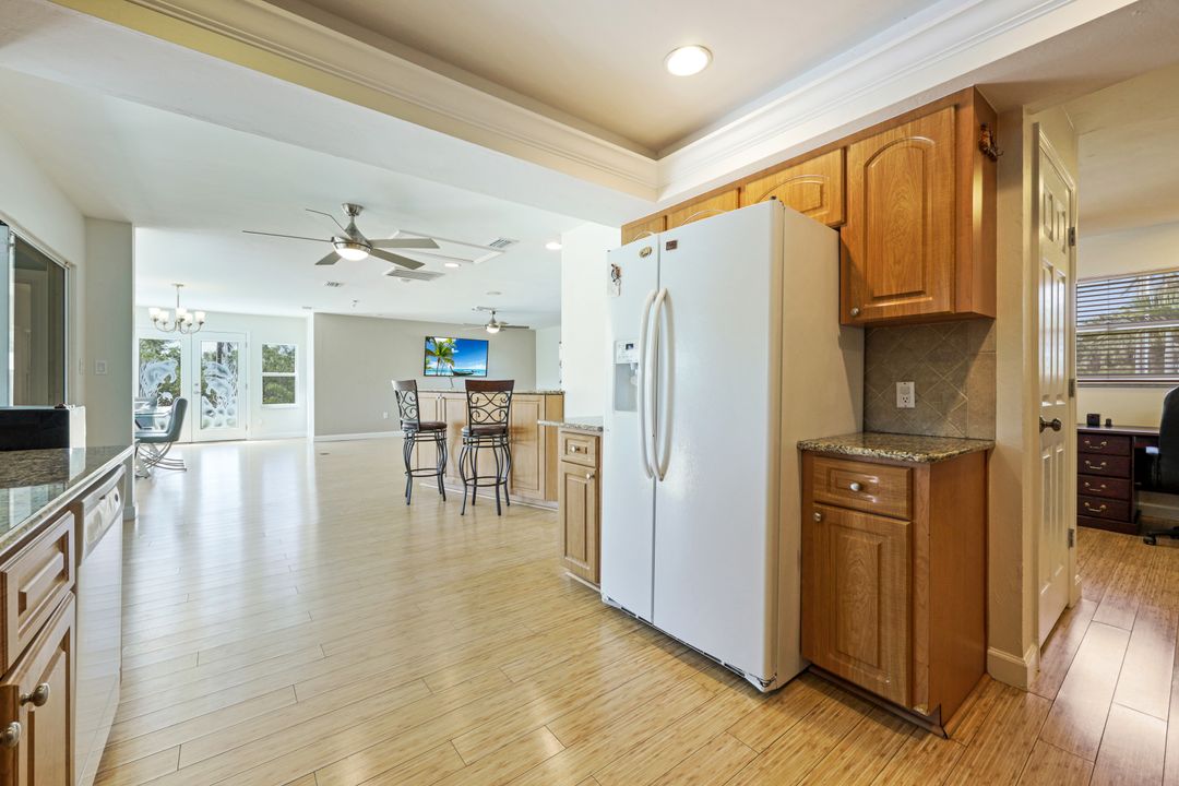 422 Seaworthy Rd, North Fort Myers, FL 33903