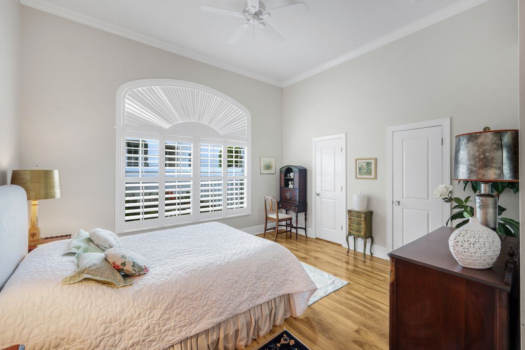 15248 Devon Green Ln, Naples, FL 34110