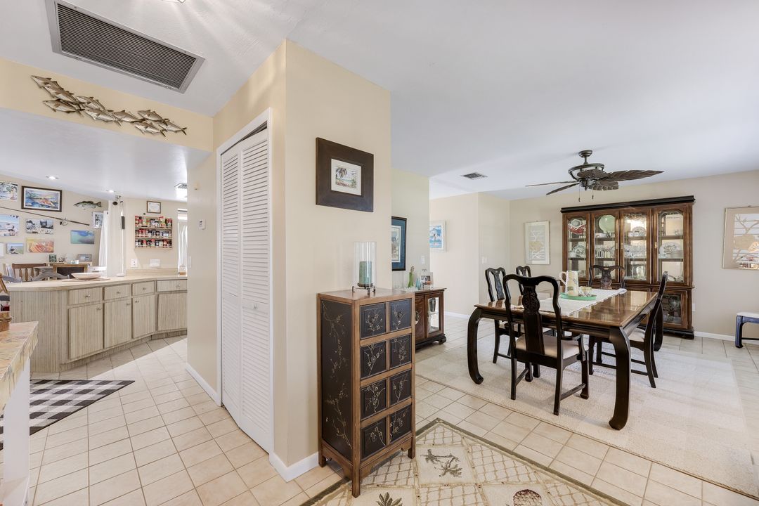 101 SW 50th St, Cape Coral, FL 33914