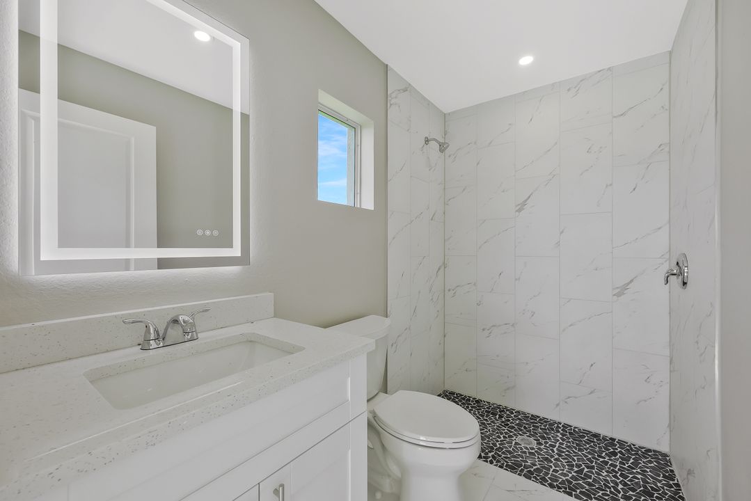 1905 NE 21st Pl, Cape Coral, FL 33909