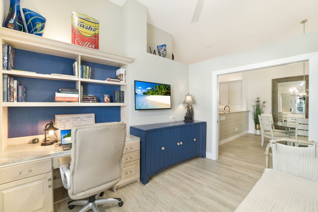780 Wiggins Bay Dr, Naples, FL 34110