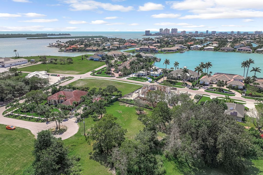 965 Leo Ct, Marco Island, FL 34145