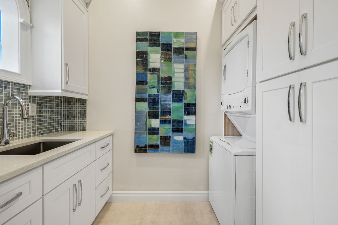 12338 Collier's Reserve Dr, Naples, FL 34110