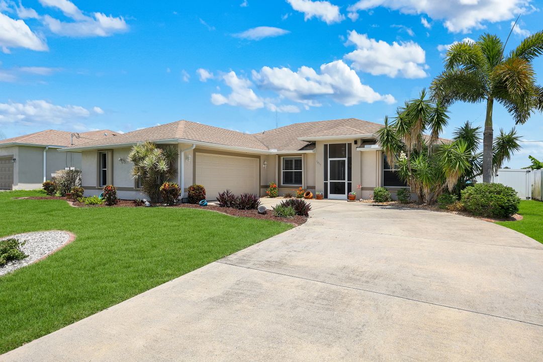 1815 NE 2nd Pl, Cape Coral, FL 33909