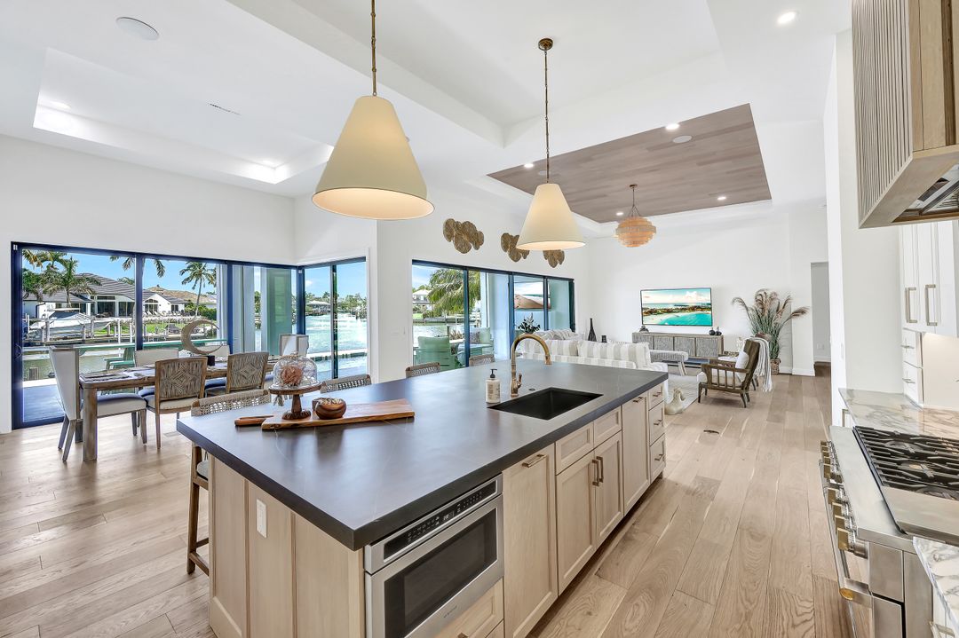 1857 Woodbine Ct, Marco Island, FL 34145