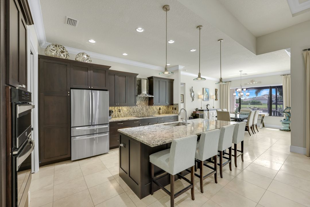 4813 SW 23rd Ave, Cape Coral, FL 33914