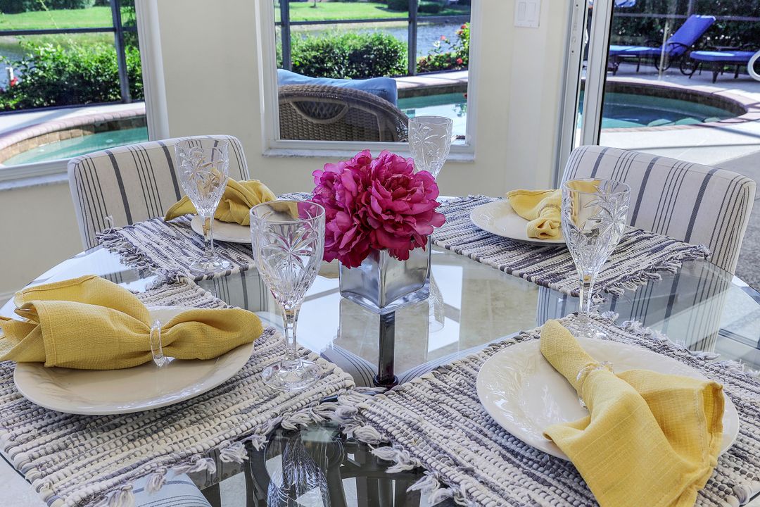 6948 Amen Corner Ct, Naples, FL 34113