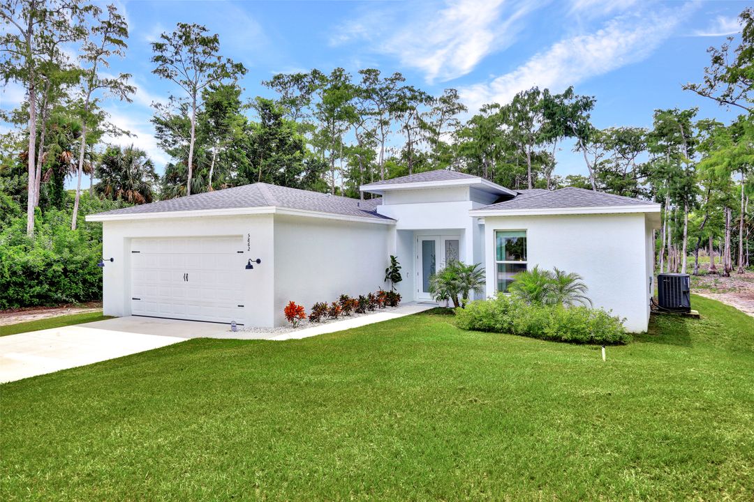 5862 Lancewood Way, Naples, FL 34116