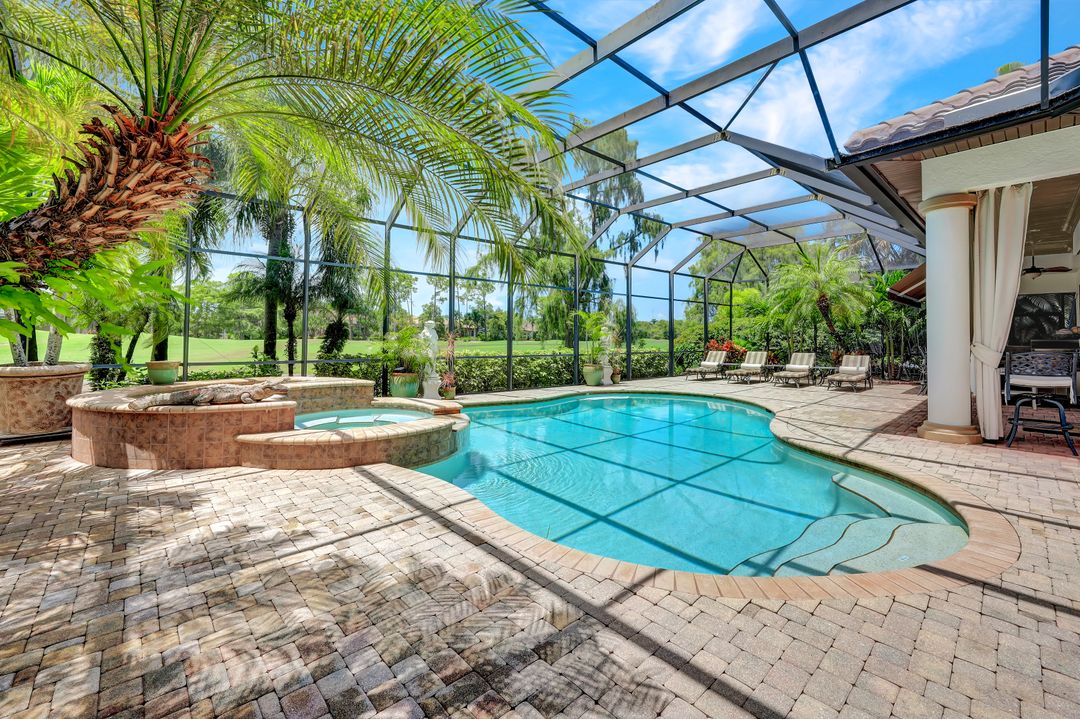 2743 Olde Cypress Dr, Naples, FL 34119