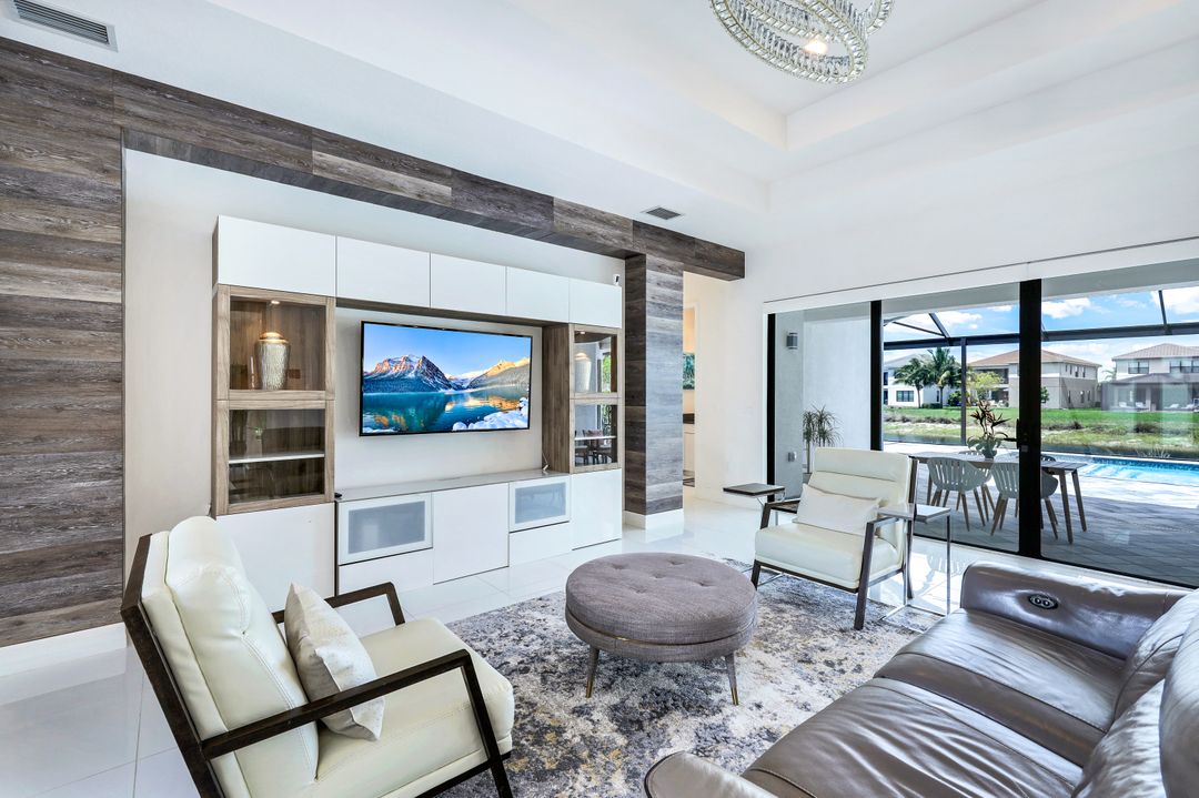 4509 Azalea Dr, Naples, FL 34119