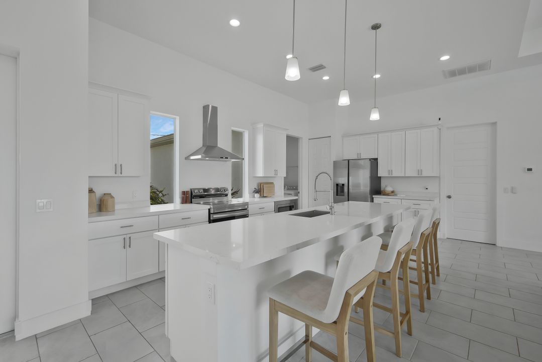 1428 NW 27th Pl, Cape Coral, FL 33993