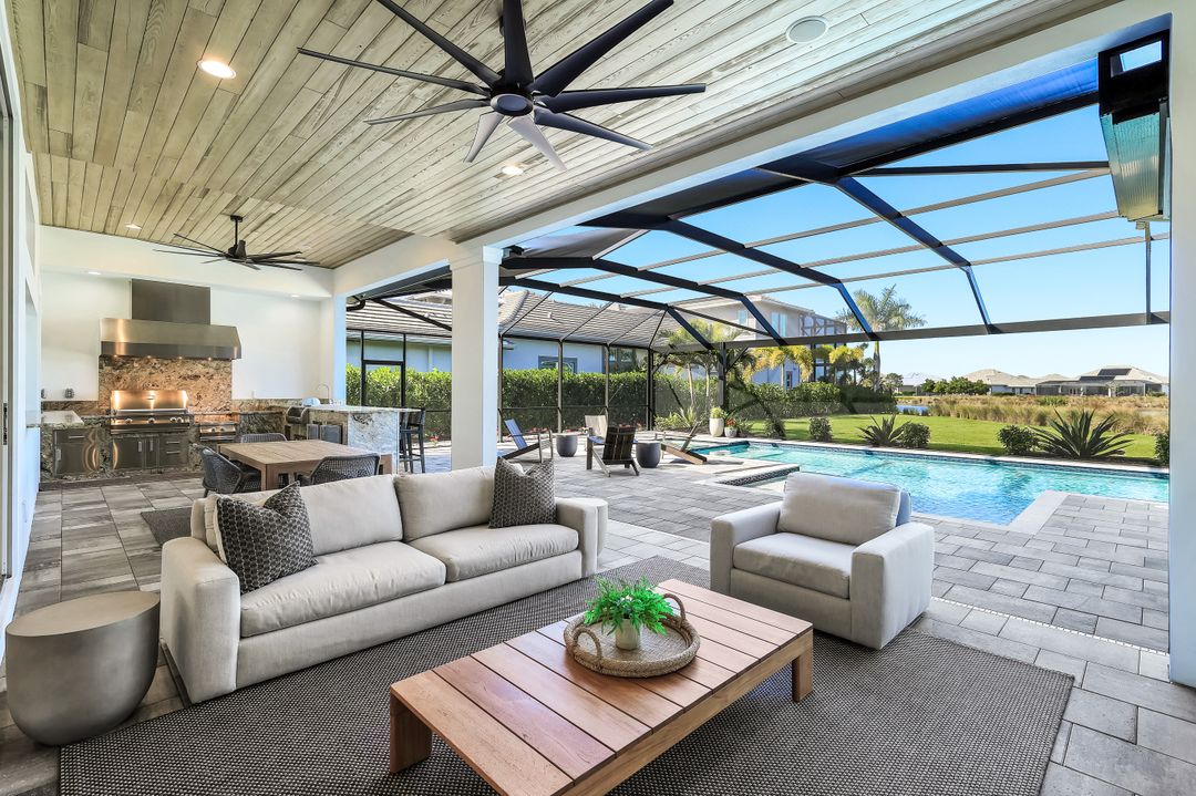 6273 Negril Isle Dr, Naples, FL 34113