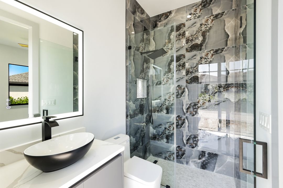 2833 SW 25th Ave, Cape Coral, FL 33914