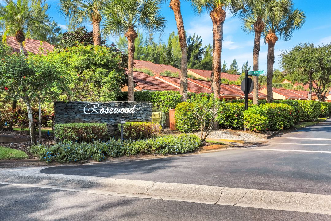 1660 Windy Pines Dr #4, Naples, FL 34112
