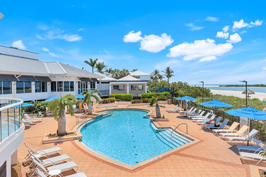 940 Sea Oats Ct, Marco Island, FL 34145