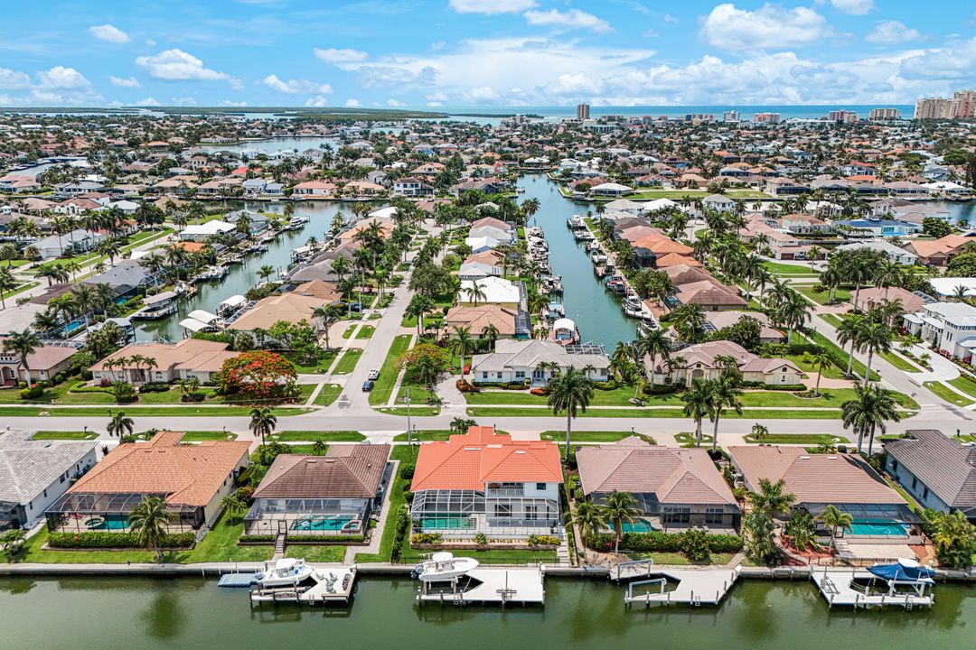 1148 Lamplighter Ct, Marco Island, FL 34145