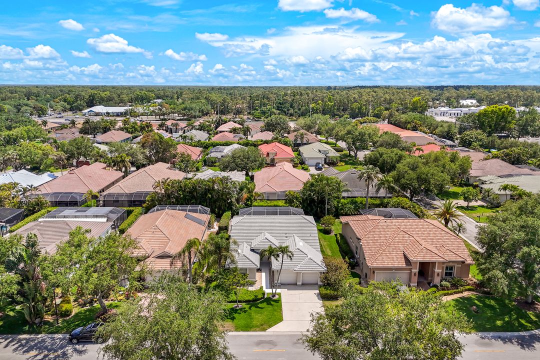 4332 Mistlethrush Ln, Naples, FL 34119