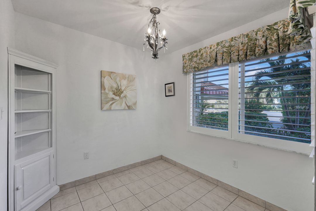 15191 Cedarwood Ln #102, Naples, FL 34110