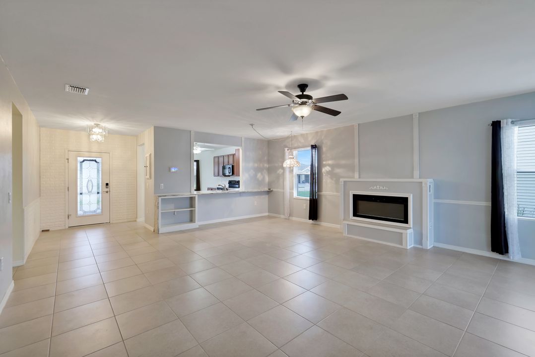 3440 Cancun Ct, Cape Coral, FL 33909
