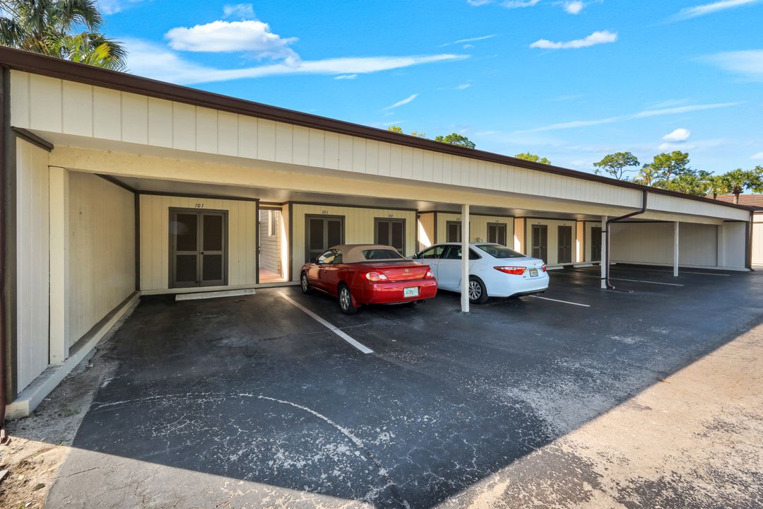 5857 Rattlesnake Hammock Rd, Naples, FL 34113