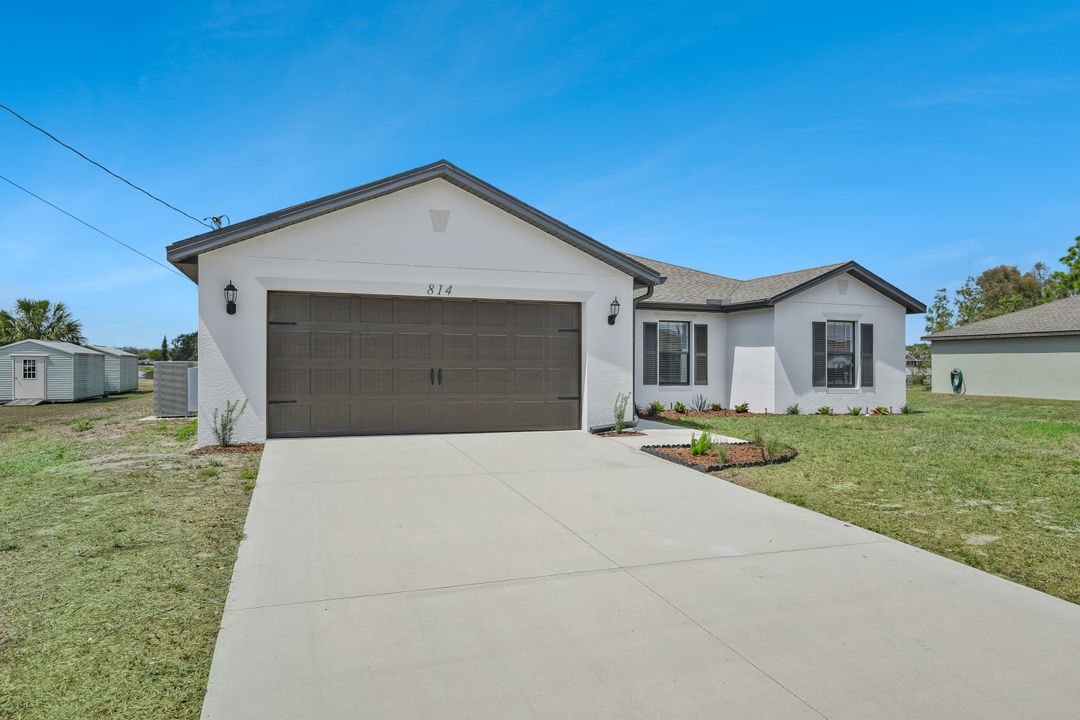 814 La Salle Ave, Fort Myers, FL 33913