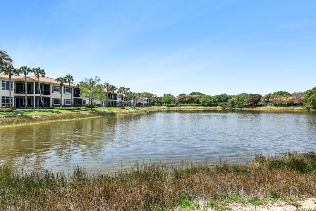 15539 Monterosso Ln #202, Naples, FL 34110