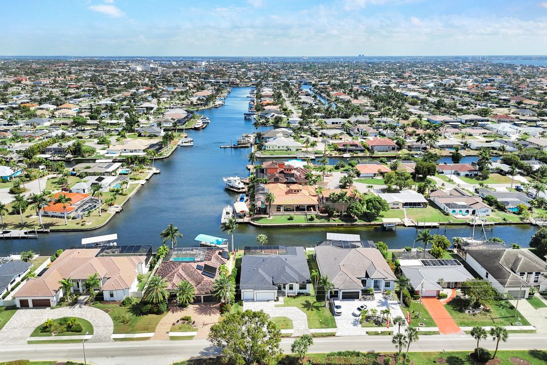 5011 Pelican Blvd, Cape Coral, FL 33914