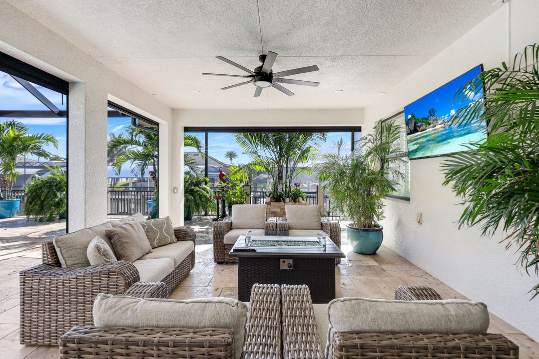 4025 SW 11th Ave, Cape Coral, FL 33914