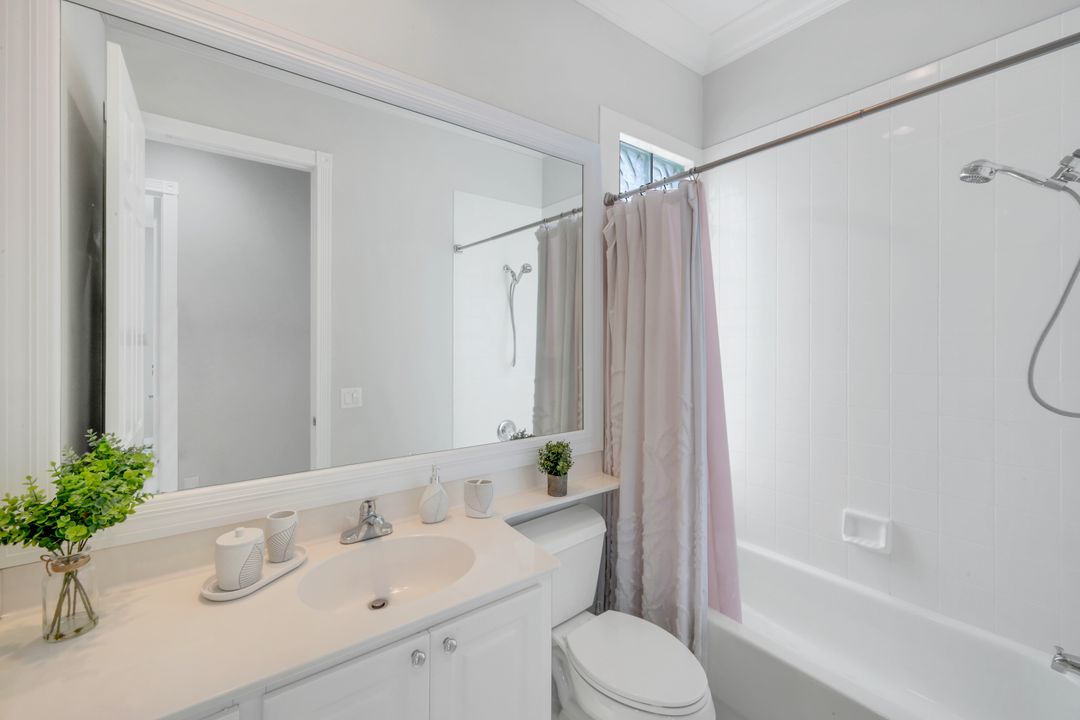 3759 Whidbey Way, Naples, FL 34119