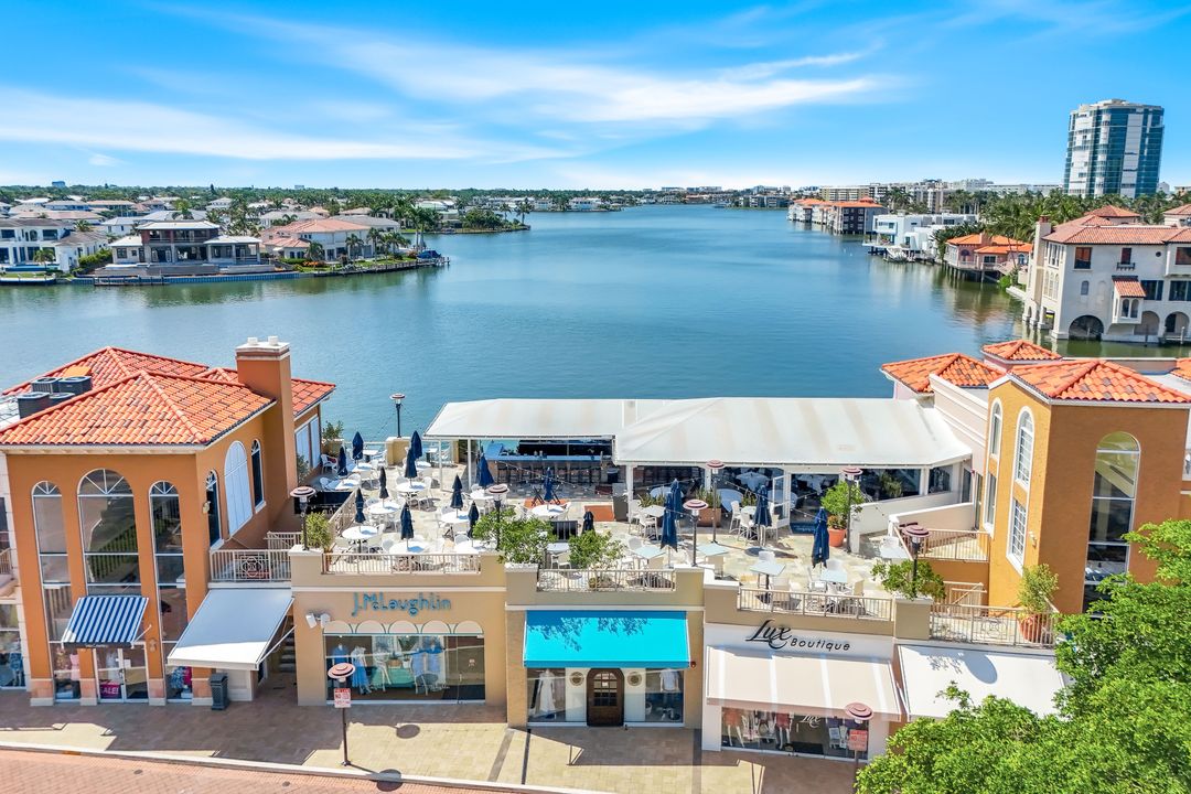 250 Park Shore Dr #601, Naples, FL 34103