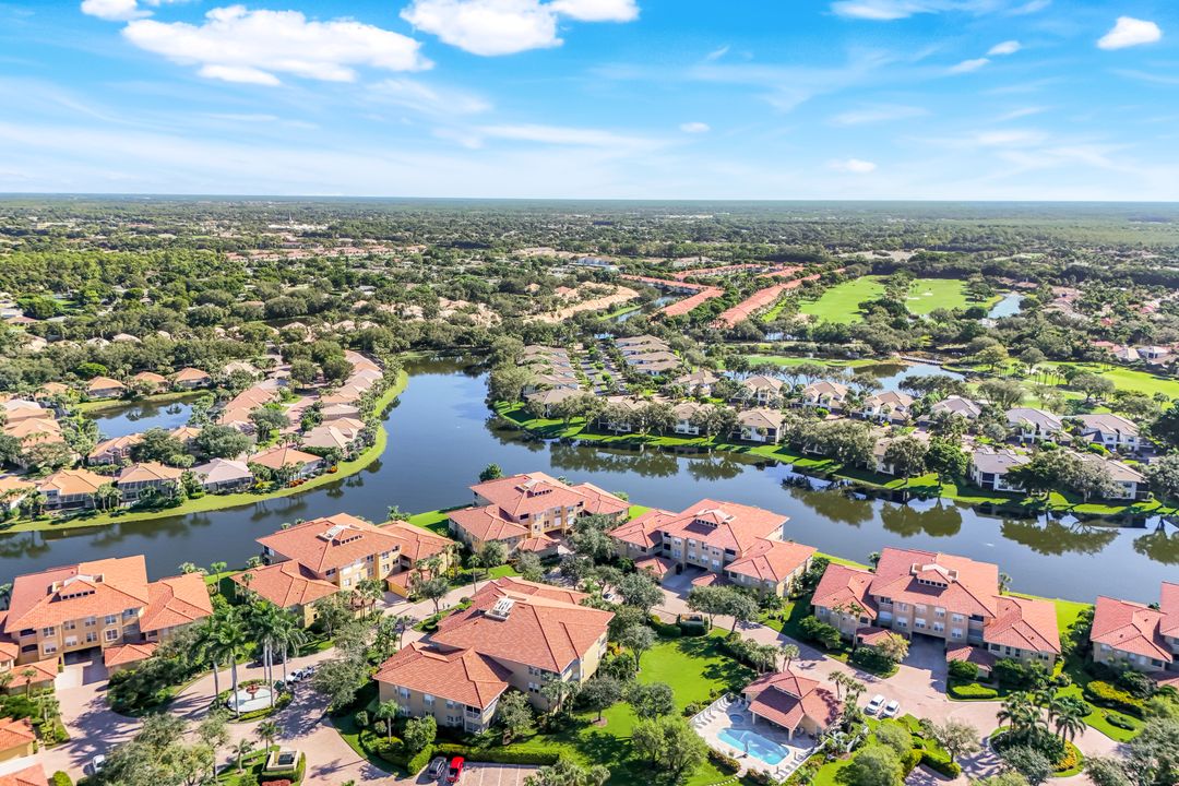 1840 Les Chateaux Blvd #4-201, Naples, FL 34109