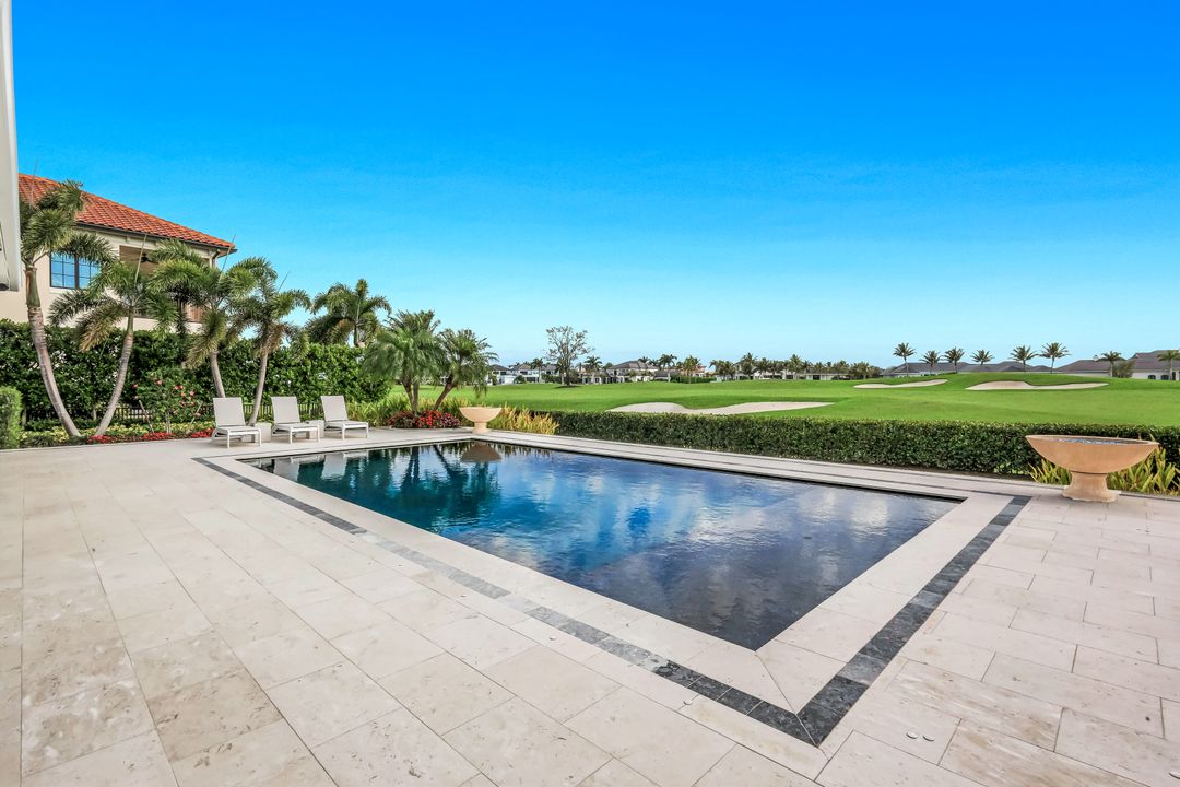 16744 Prato Way, Naples, FL 34110