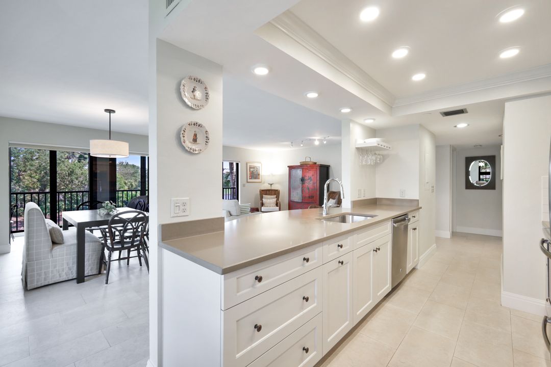 6080 Pelican Bay Blvd #A-202, Naples, FL 34108